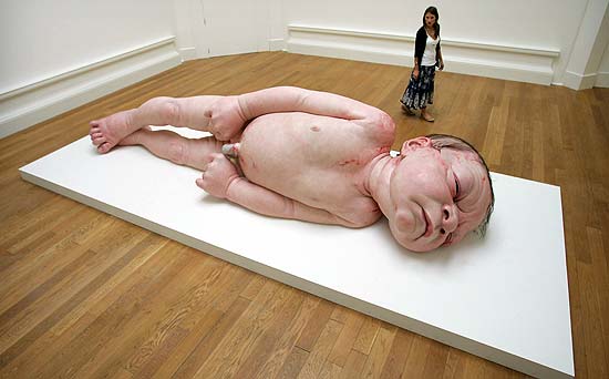 【 สุดยอดงานปฎิมากรรมของ Ron Mueck 】