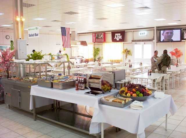 โรงอาหารของกองทัพสหรัฐในอิรัก(1)