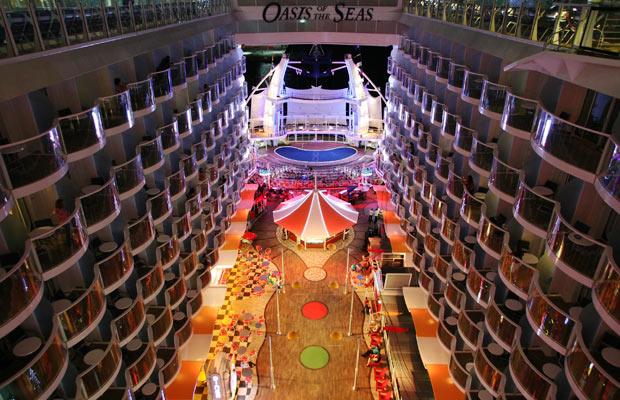 Oasis of the Seas : World’s Biggest Cruise Ship(2) 
