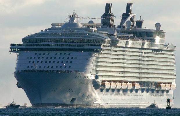 Oasis of the Seas : World’s Biggest Cruise Ship(2) 