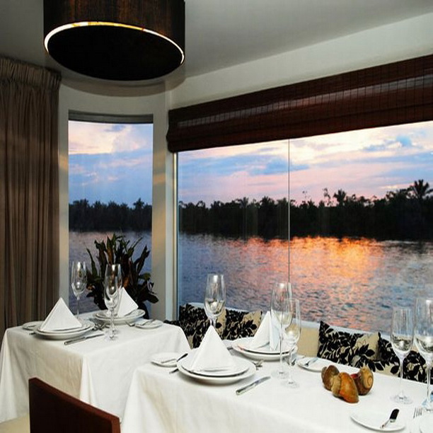 โรงแรมเรือ 5 ดาวล่องแม่น้ำอะเมซอน