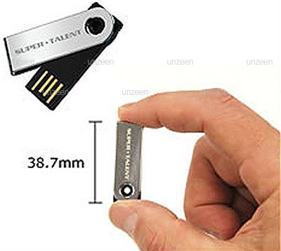 แฟลชไดรฟ์ 8 GB เล็กที่สุดในโลก