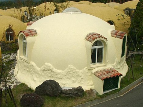 ~~~ บ้านที่ทำจาก Styrofoam ในญี่ปุ่น ~~~