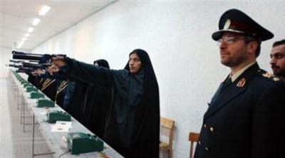 ตำรวจหญิง อิหร่าน โชว์สวนสนาม