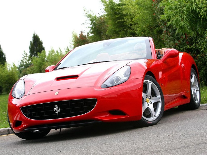 Ferrari  California  ราคา  23,000,000 บาท