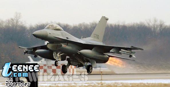 เครื่องบิน F-16 เท่ห์สุดๆ