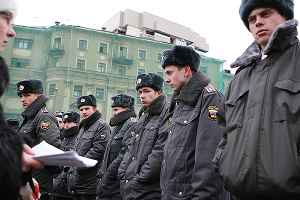 ตามรอยตำรวจ แห่งกรุงมอสโก.. รัสเซีย..!!