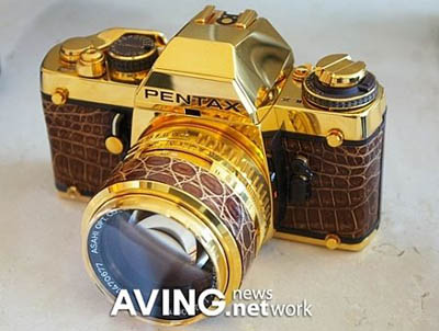 @ Is that made of real gold??!! @ (2)