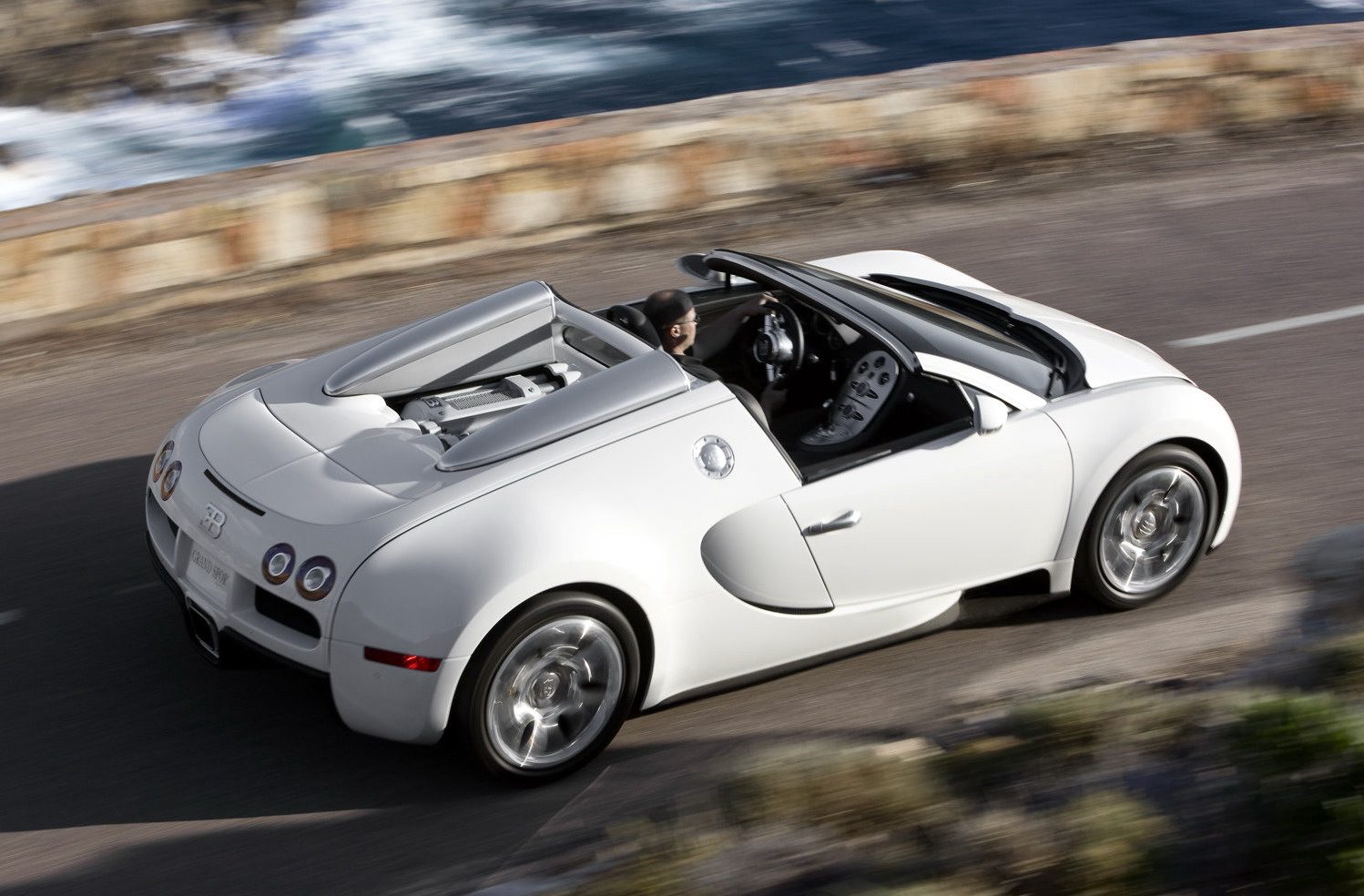 Bugatti Veyron 16.4 Grand Sport  Official Details  งามซะ