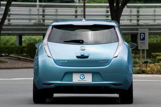 Nissan Leaf ไฟฟ้าเพียวๆ อีก 2 ปี คงมาเมืองไทย