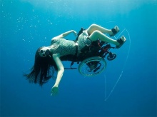 สกูบ้าวีลแชร์ วีลแชร์ดำน้ำสำหรับคนพิการ