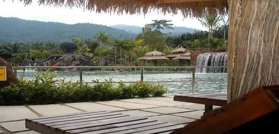 Nice place for relax (Sungkai Hot Springs Park)  