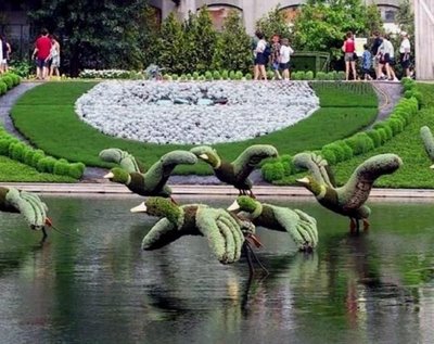 Awesome Green Sculptures