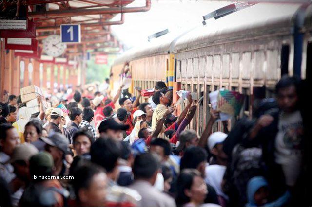 รถไฟที่จากาต้า