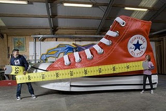 รองเท้าที่ใหญ่ที่สุดในโลก