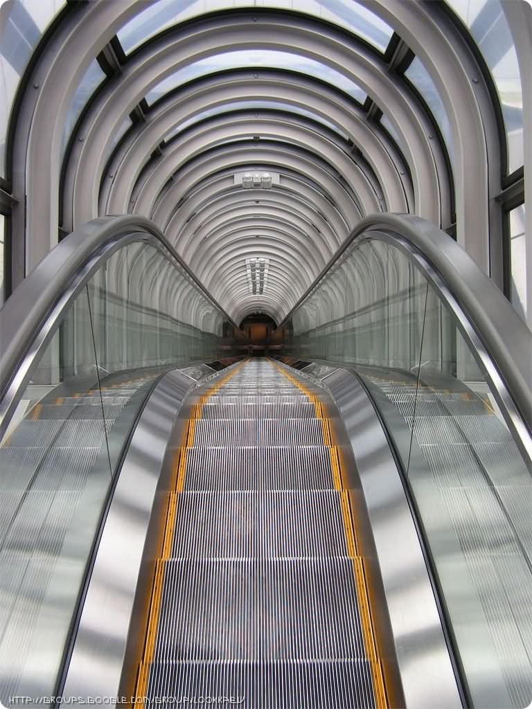 The Highest Escalator in the World!