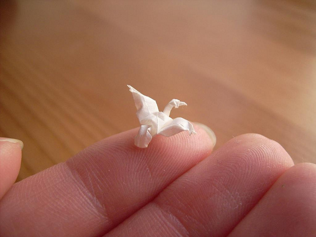 การพับกระดาษที่เล็กที่สุดในโลก