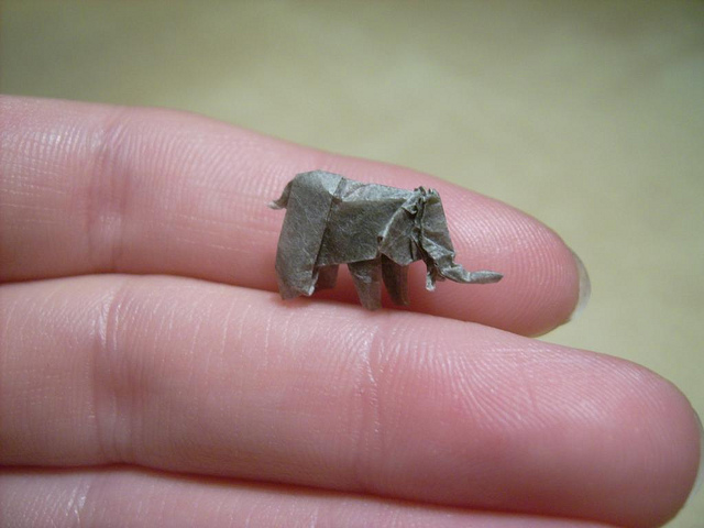 การพับกระดาษที่เล็กที่สุดในโลก
