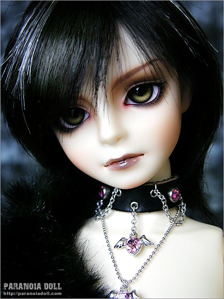 GOthiC  dOLL