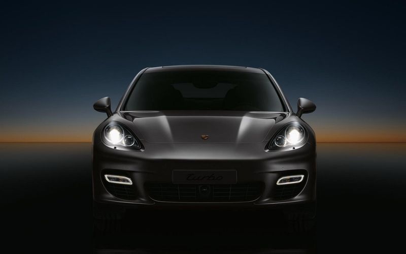 Porshe Panamera...!!!