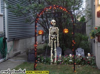 House Decorated for Halloween ## 1