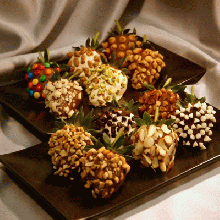 Strawberries Dipped in Chocolates... Yummy..‏