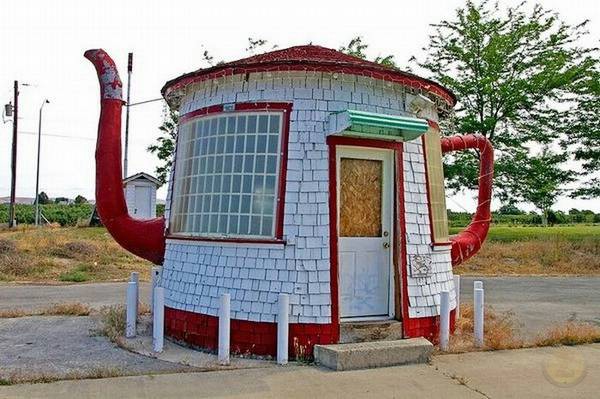 Unusual Teapot House