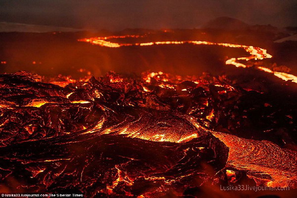 ของจริง! เปิดภาพหาชมยากสุดงาม"แม่น้ำแห่งเพลิง" ลาวาภูเขาไฟ