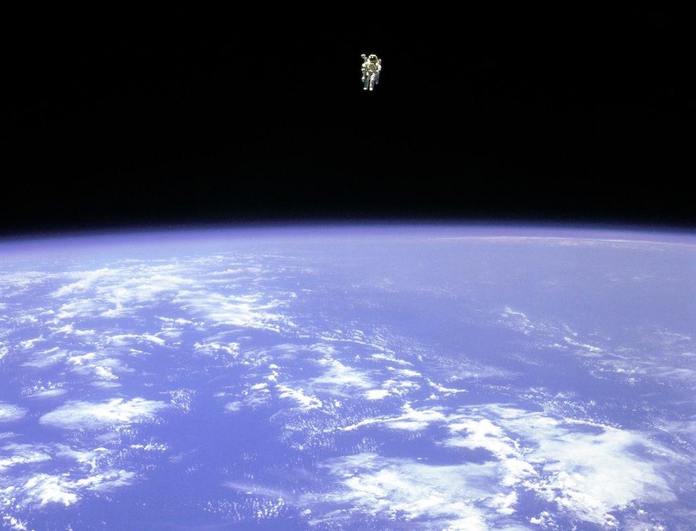 ● ภาพถ่ายจากอวกาศ Spacewalks NASA ●