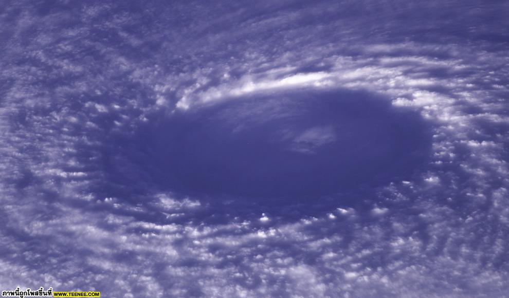 The eye wall of Hurricane Ivan 2004