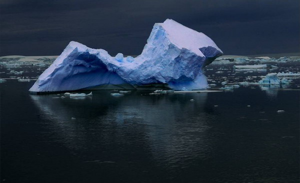 \"\" Ice beauty of Antarctica \"\"
