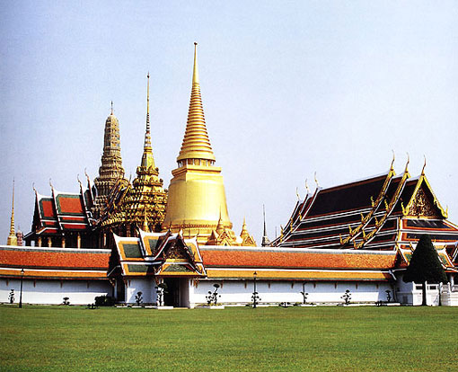 วัดพระศรีรัตนศาสดาราม สถานที่เชิดหน้าชูตาของคนไทย