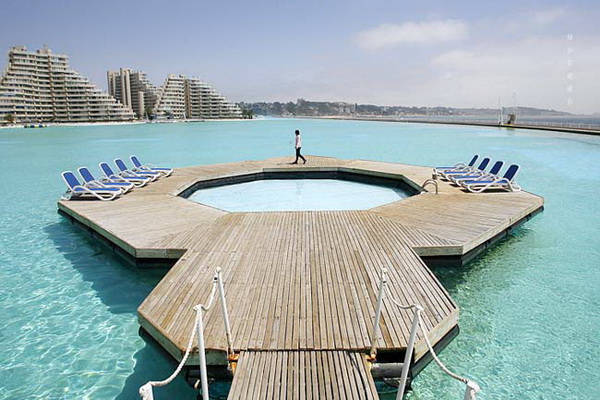\"สระว่ายน้ำ\" ที่ใหญ่ที่สุดในโลก ติดชายหาดสวยๆ!!\" Biggest Swimming pool in the world