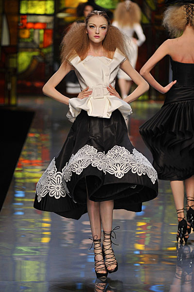 อลังการ งาน Christian Dior 