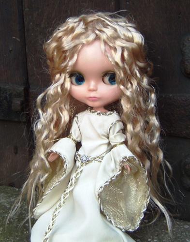 Blyte DoLL