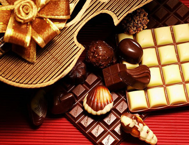 Chocolate:Good Mood Snack ｡‧::‧ . (^з^)- ♪