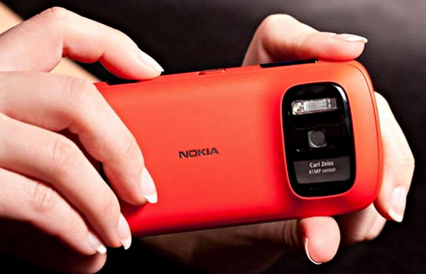 Nokia 808 กล้อง 41 ล้านพิกเซล !!