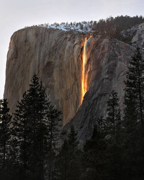 Yosemite - Fire Waterfall