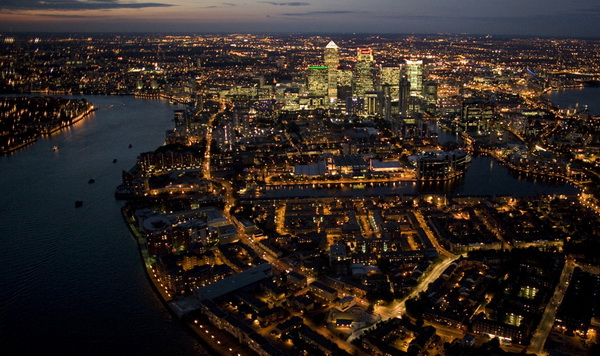 Awesome London from above, at night.....1