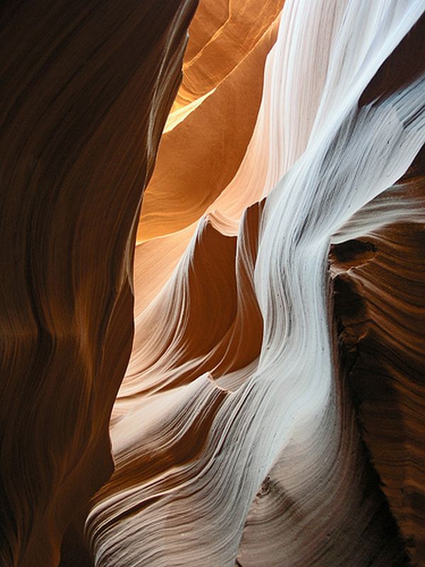 ศิลปะจากธรรมชาติแบบ Abstract ที่ Antelope Canyon