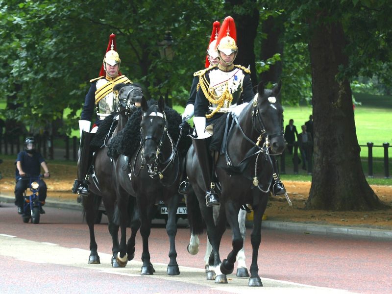 Horse Guardsmen Near Buckingham Palace