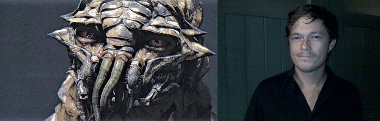 "Christopher Johnson" จากเรื่อง District 9 แสดงโดย Jason Cope 