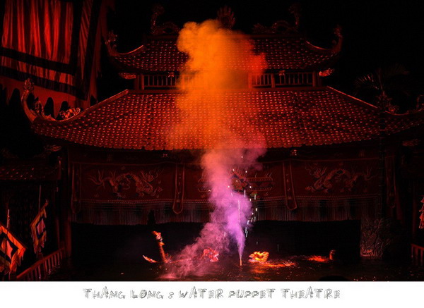 Thang Long water puppet theatre ละครหุ่นน้ำที่ฮานอย