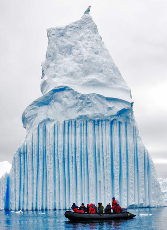 Amazing \"Striped\" Icebergs♡