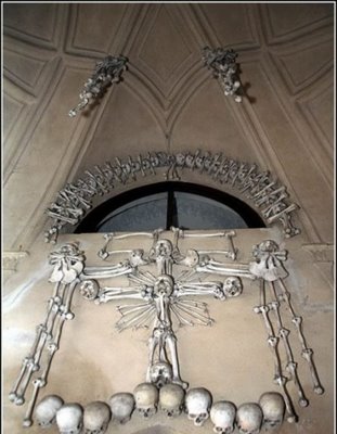 The Skeleton Church โบสถ์โครงกระดูก 