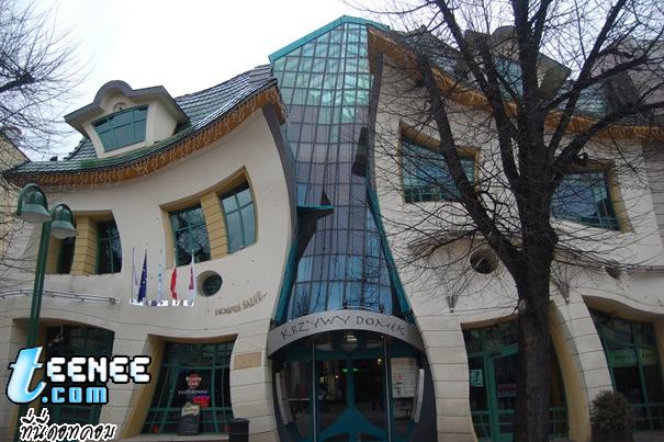 1.The Crooked House(Sopot,Poland)