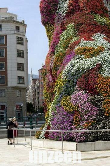 Giant Flower Bear 