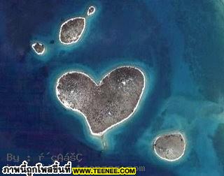 เกาะกาเลสแจ็ค ประเทศโครเอเชีย ซึ่งมีพื้นที่แค่ 0.5 ตารางกิโลเมตร และต้องพายเรือเข้าไปเท่านั้น 