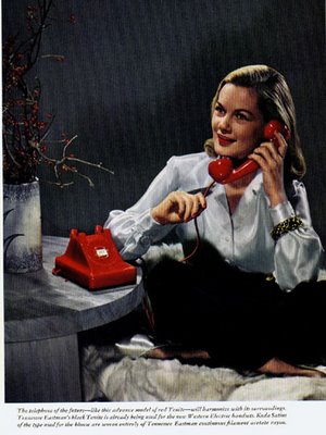 Telephone_ads_of_the_1940\