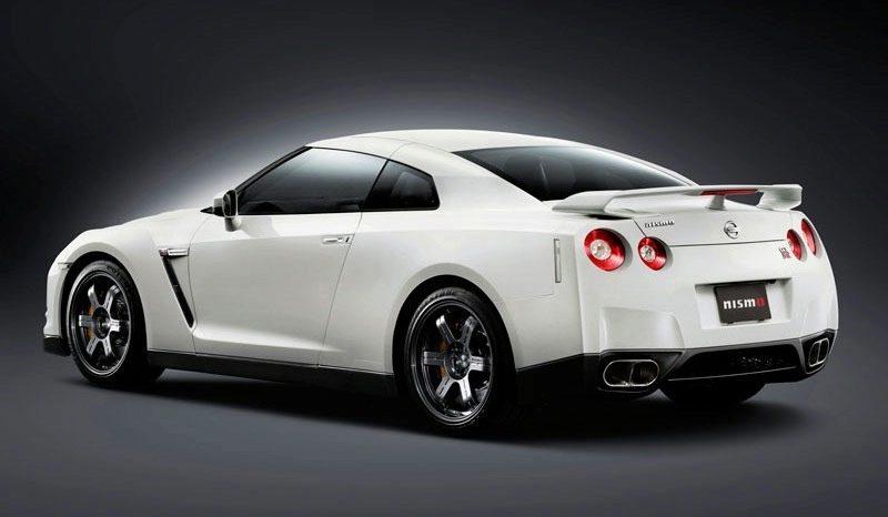 Nismo Launches Club Sport Package for new Nissan GT-R
